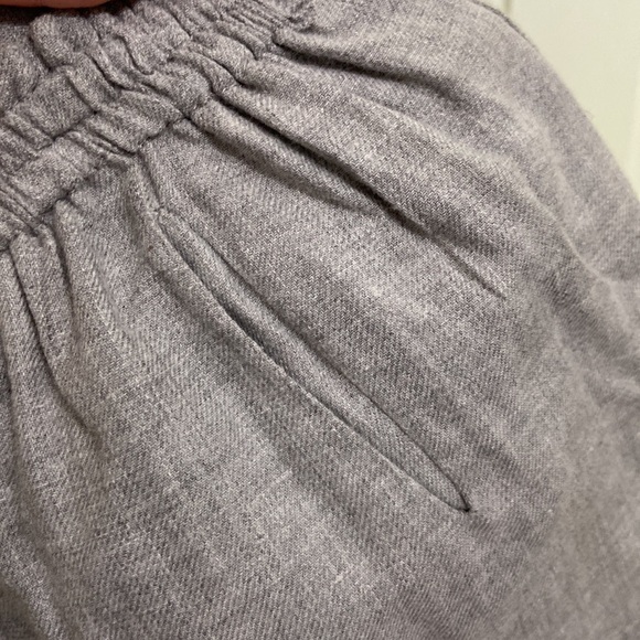 Hallmark Baby Infant Girl Grey Suspenders Skirt With Pockets Size 6-12 months - Picture 2 of 11